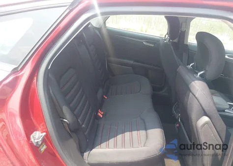 2013 Ford Fusion Se z USA, uszkodzony, nr VIN 3FA6P0H76DR322208